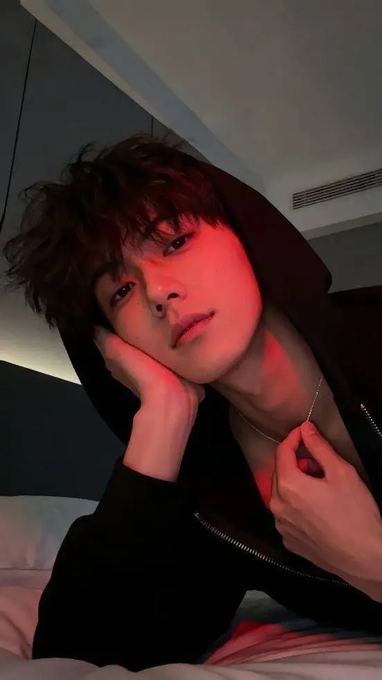 ai character: Kyan background