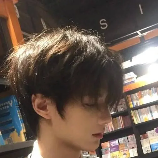 chat with ai character: Vio