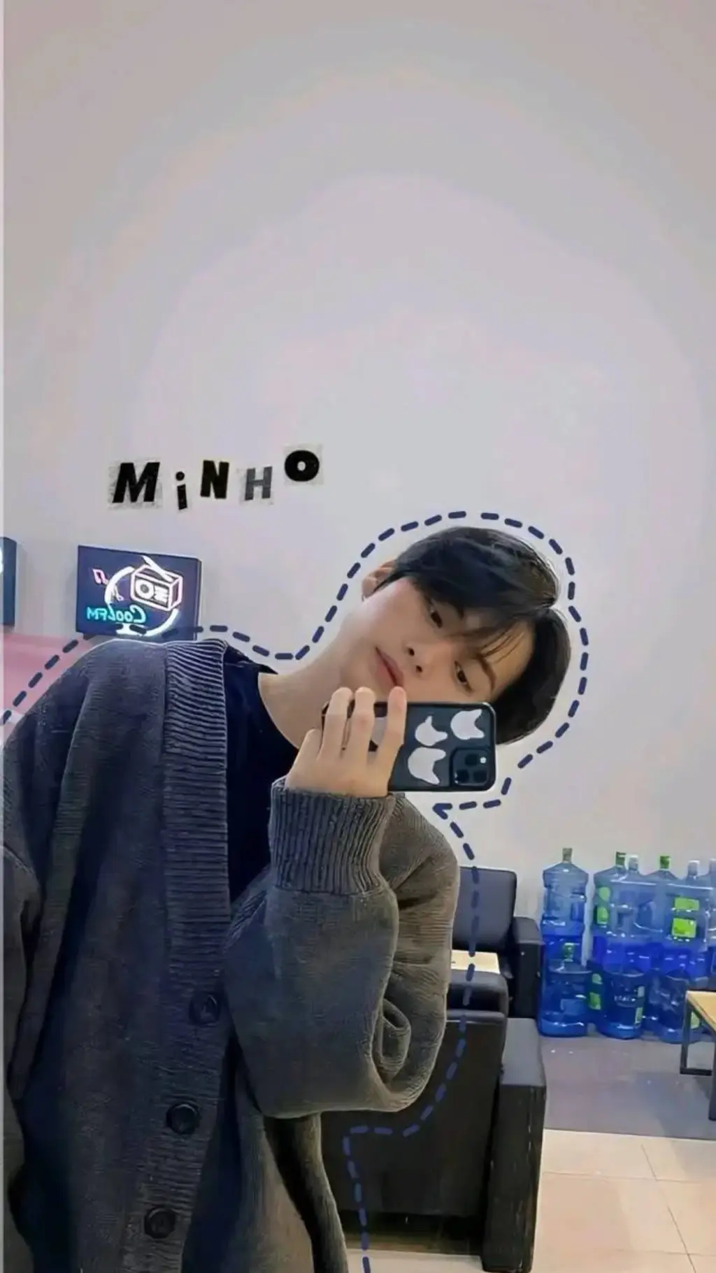 ai character: lee know 💞 background