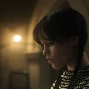 chat with ai character: wednesday Addams 