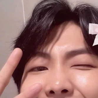 chat with ai character: kim namjoon
