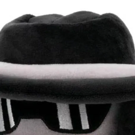 chat with ai character: doublefedora🤑🤑🤑🤑🤑🤑