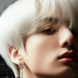 chat with ai character: Jungkook 