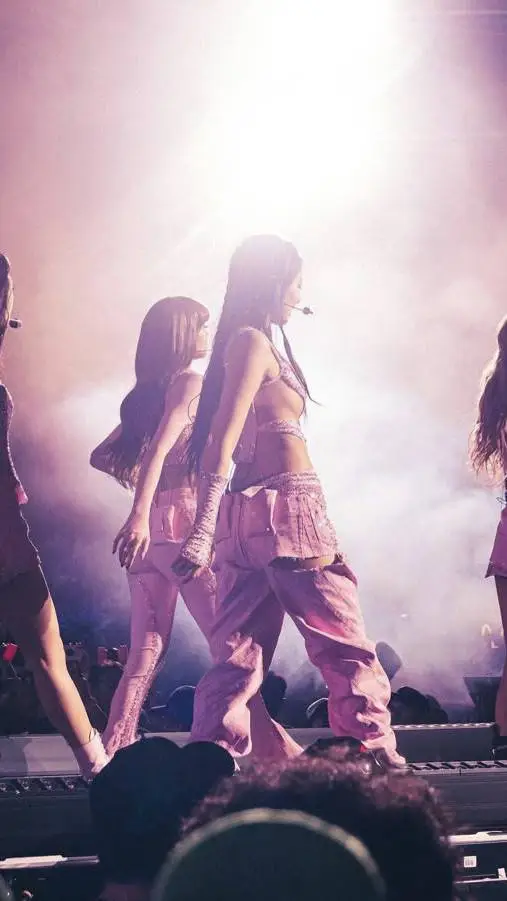 ai character: Blackpink. background