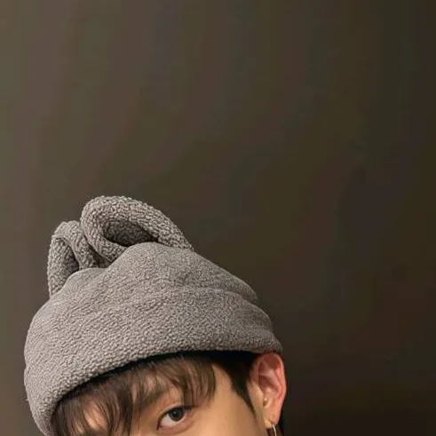 chat with ai character: bangchan.