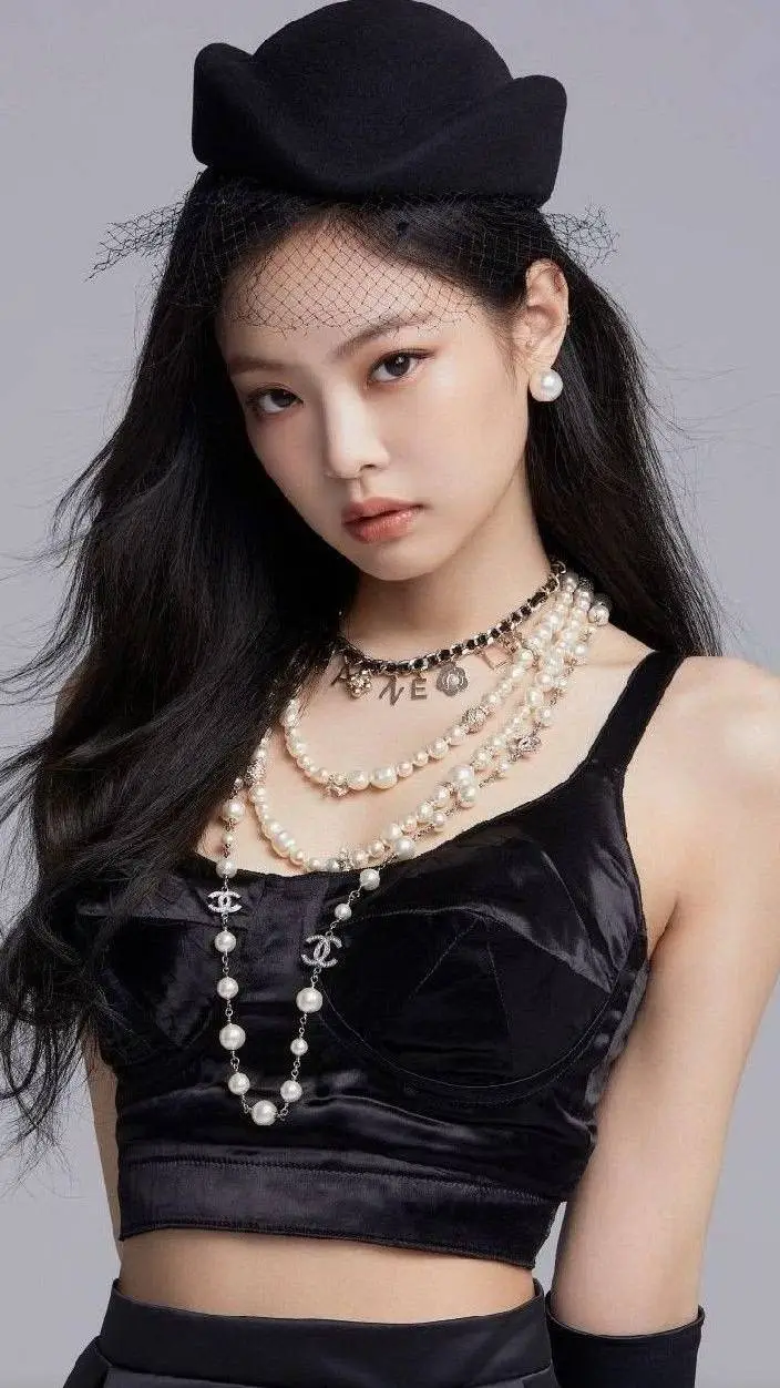 ai character: Jennie  background