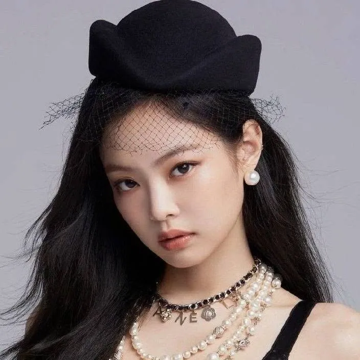 chat with ai character: Jennie 