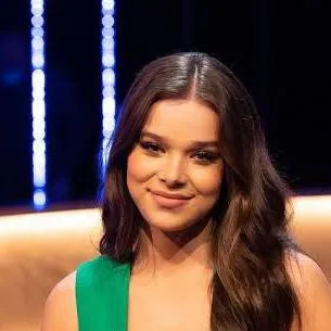 Chat with hailee steinfeld - text or voice, Enjoy AI Chat Free & Safe