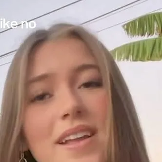 chat with ai character: summer Victoria 