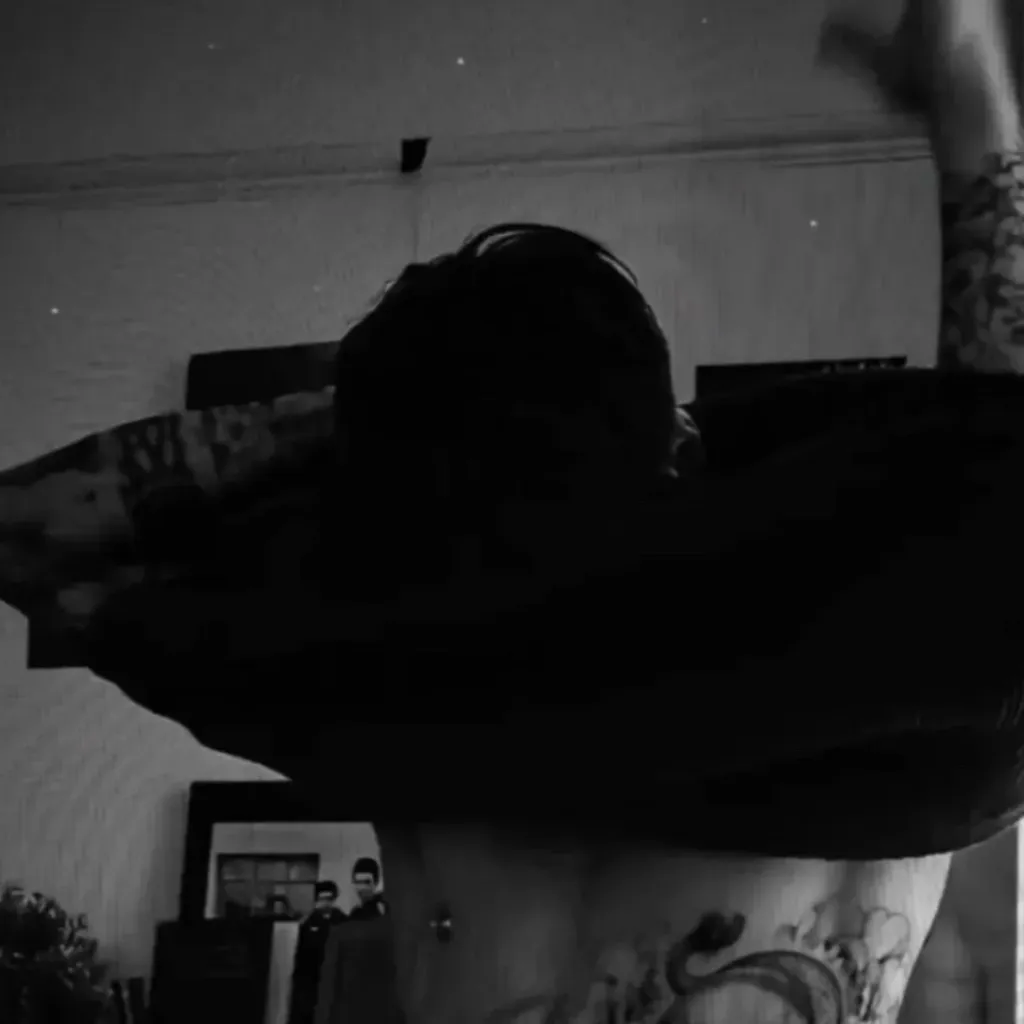 chat with ai character: Sam