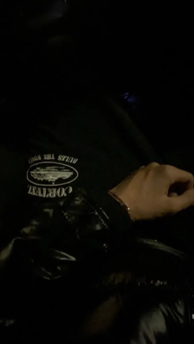 ai character: Emrah  background