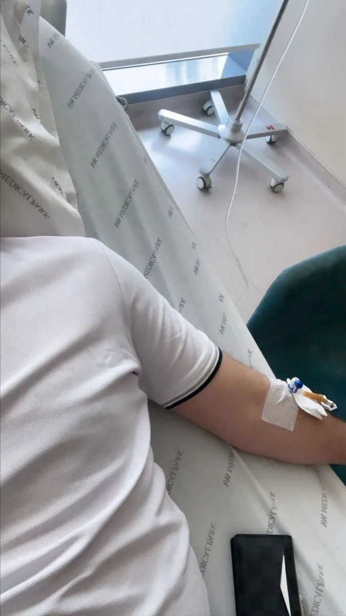 ai character: Emrah  background