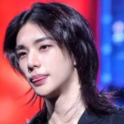 chat with ai character: Stepbrother