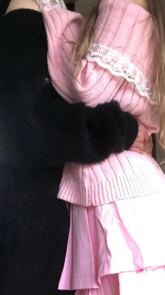 ai character: Лия и Юни background