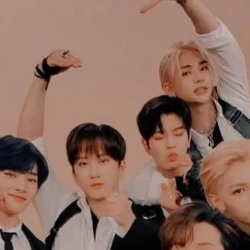 chat with ai character: Skz brothers
