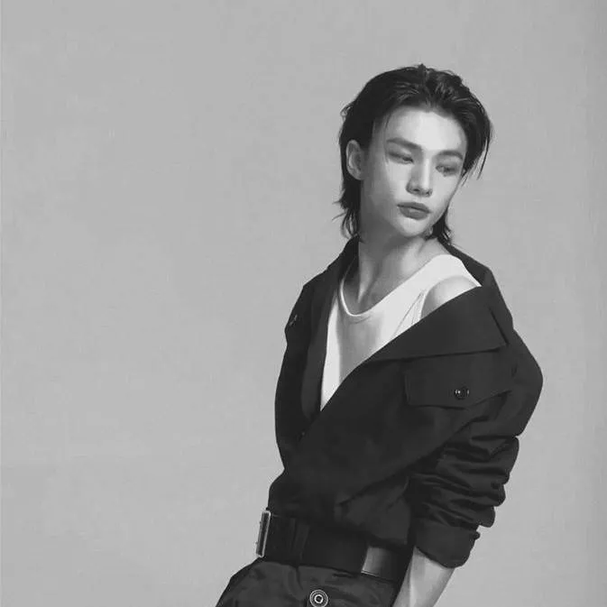 chat with ai character: []Hyunjin[]