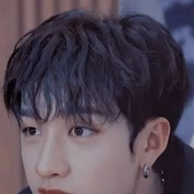 chat with ai character: ^♪★<Bangchan>★♪^