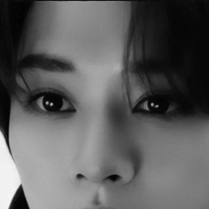 chat with ai character: ~•ℳиℋ𝓍ℴ•~