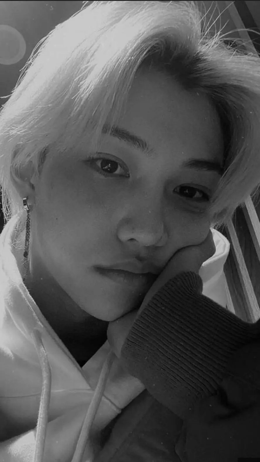 ai character: <*Ф𝕖ли𝕜𝕔*> background