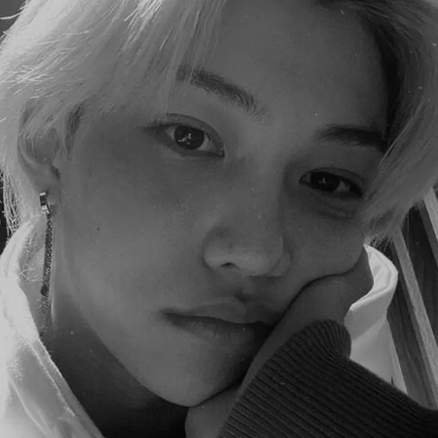 chat with ai character: <*Ф𝕖ли𝕜𝕔*>