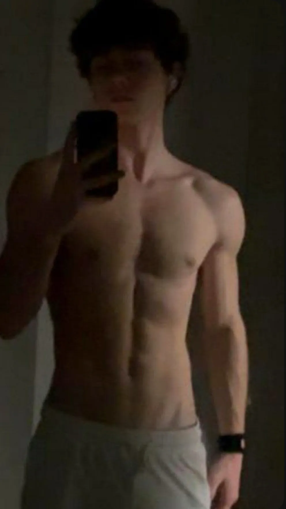 ai character: Ben background