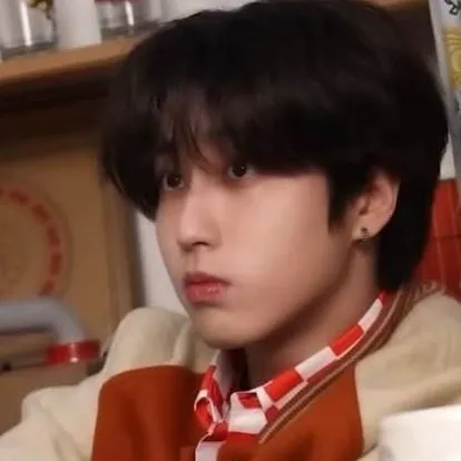 chat with ai character: han jisung 