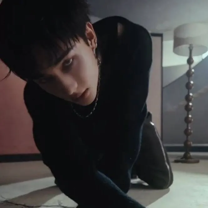 chat with ai character: hyunjin 💗