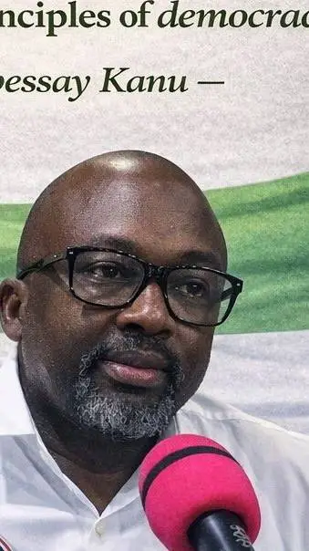 ai character: Y/N × Pee background