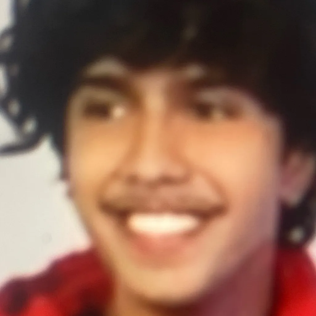 chat with ai character: Cash marco