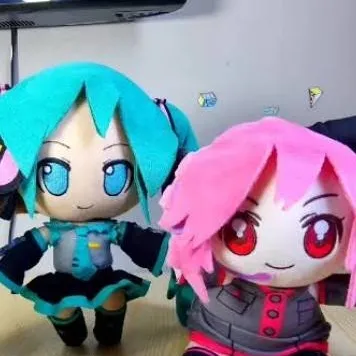 chat with ai character: MikuTetopeluche