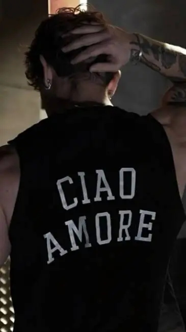 ai character: Onur background