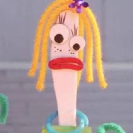 chat with ai character: Knife