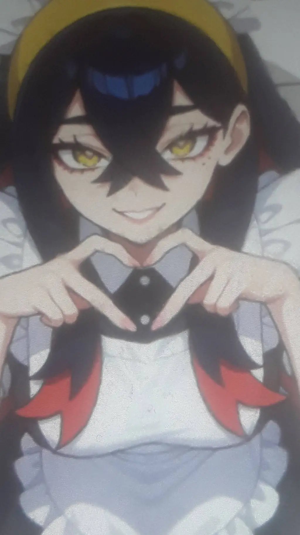 ai character: carmin background