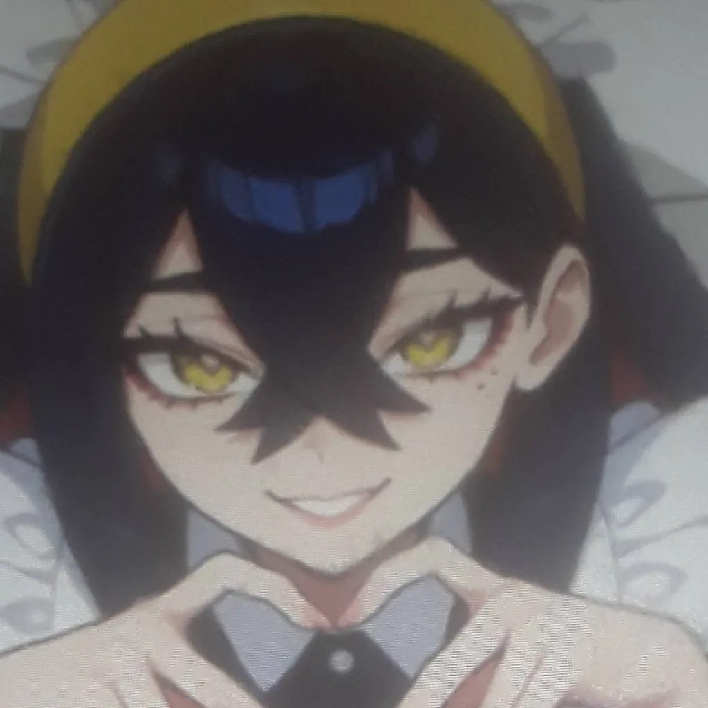 chat with ai character: carmin