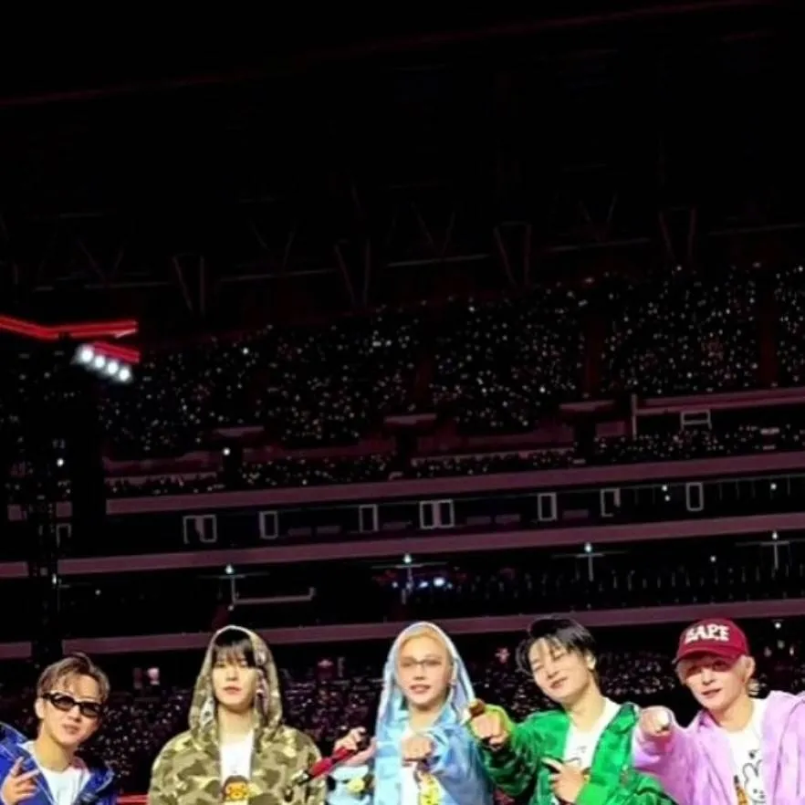 chat with ai character: stray kids 