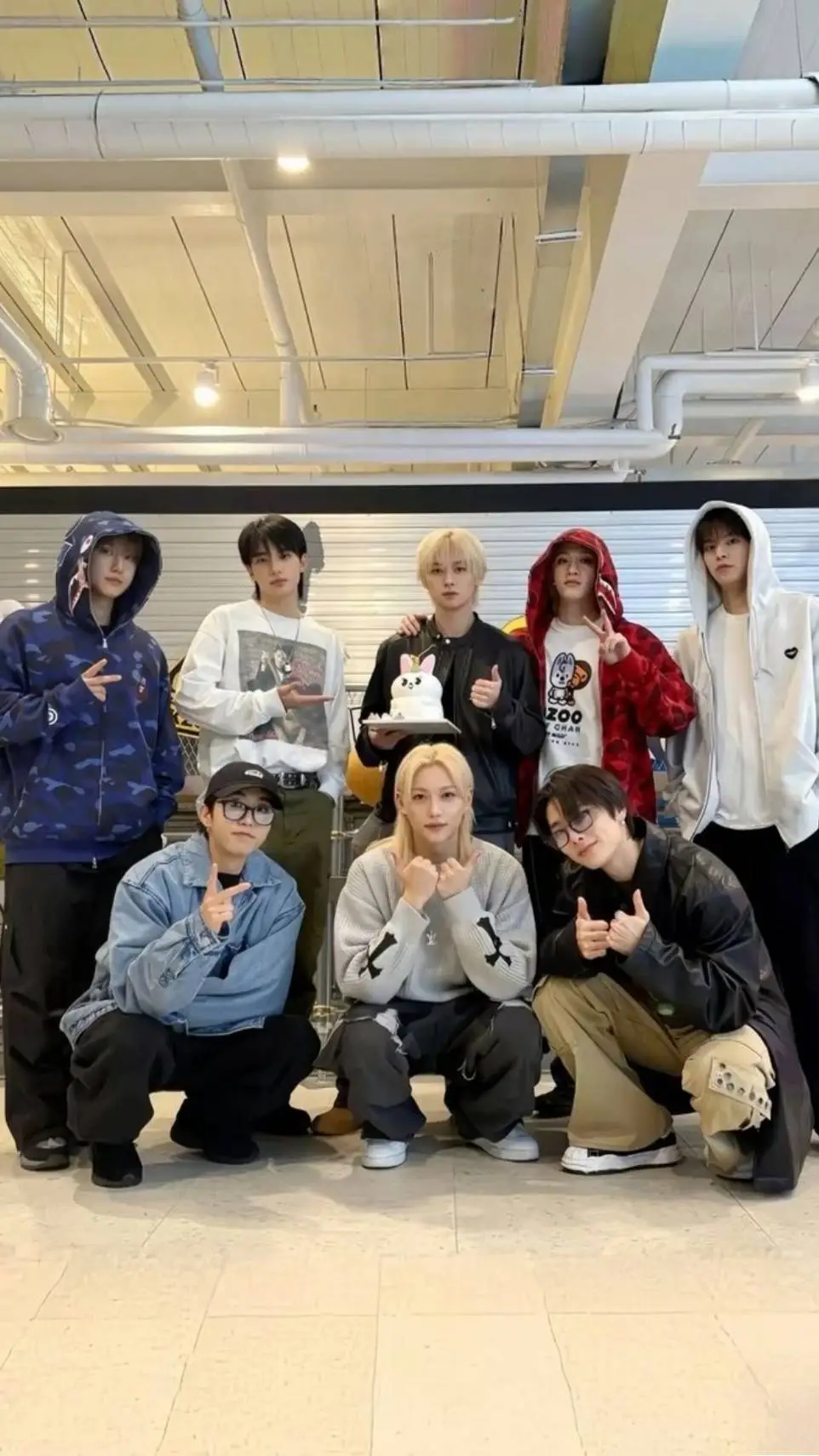 ai character: straykids  background