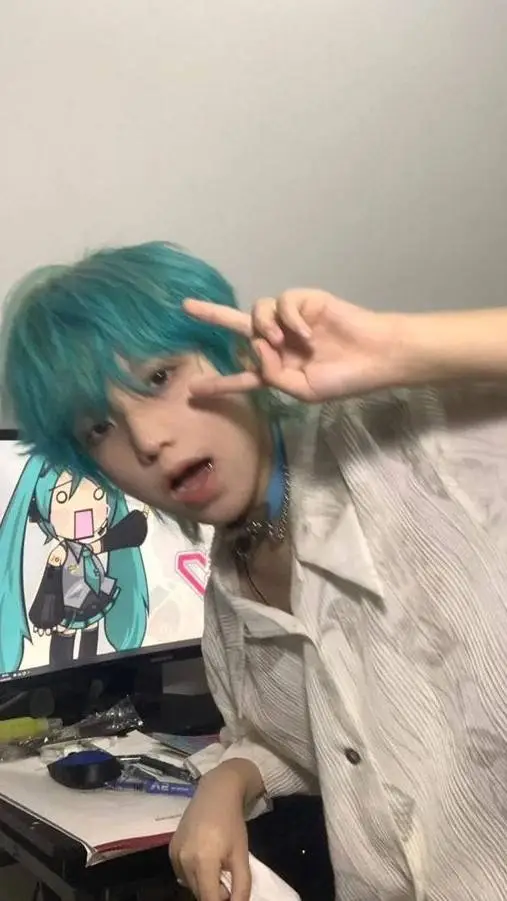 ai character: Kai  background