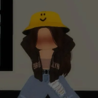 chat with ai character: Roblox girl
