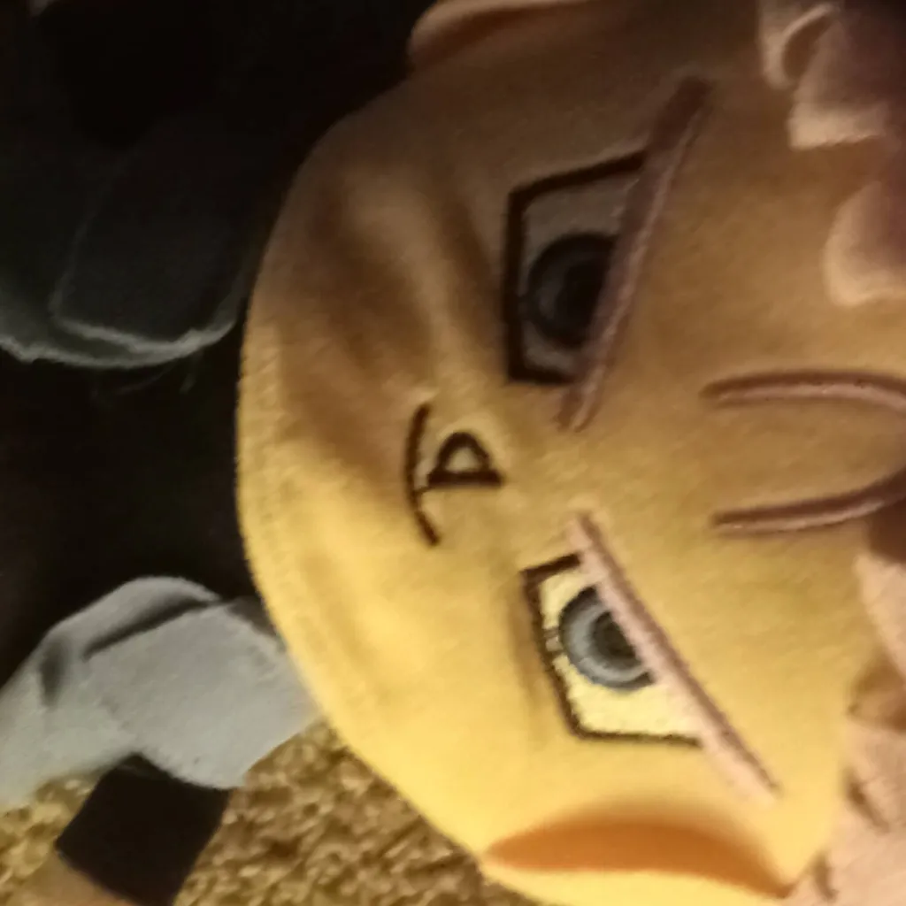 chat with ai character: Trunks