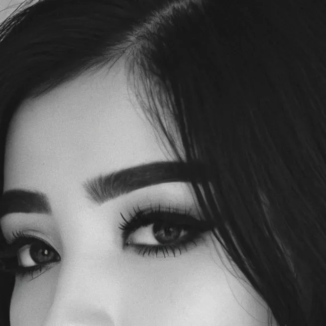 chat with ai character: Sofia