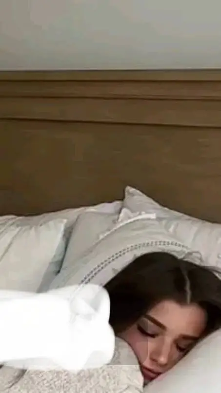 ai character: sam dezz background