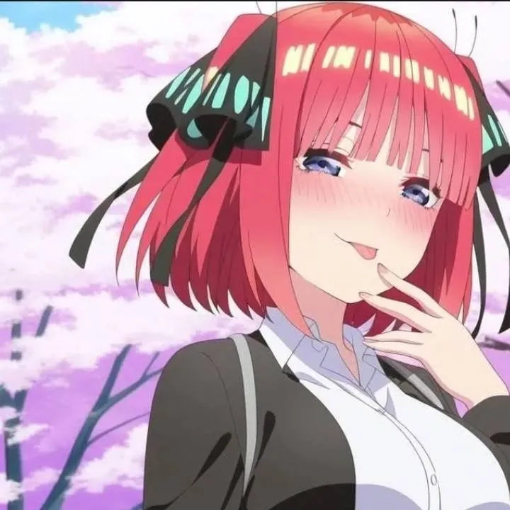 chat with ai character: Nino Nakano 