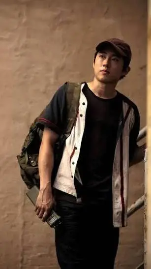 Talkie AI - Chat with Glenn Rhee