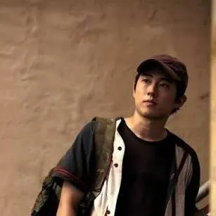 chat with ai character: Glenn Rhee