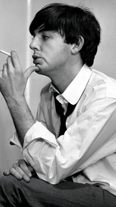 ai character: Paul McCartney  background
