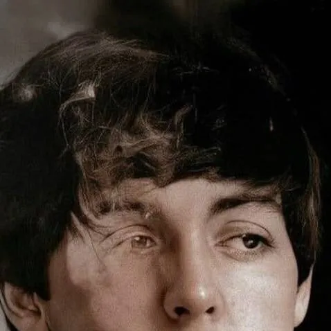chat with ai character: Paul McCartney 