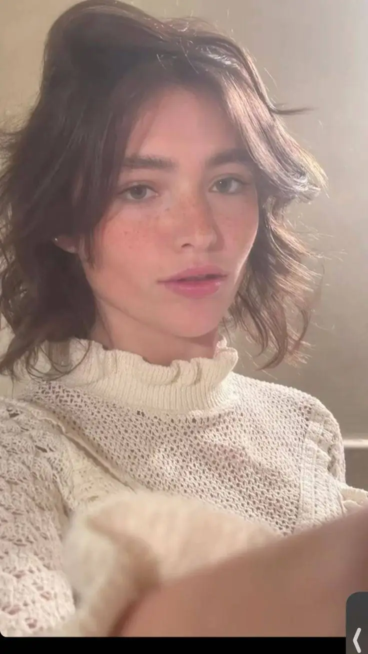 ai character: Gio Scotti  background