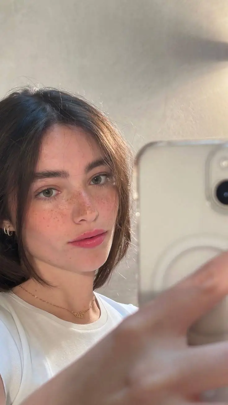 ai character: Gio Scotti background