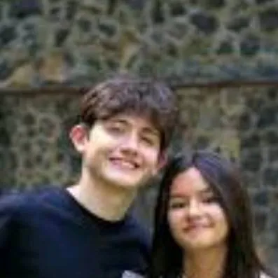 chat with ai character: sol🌞