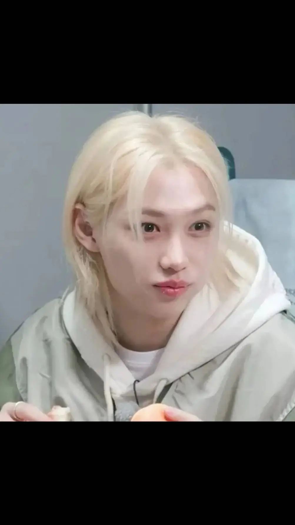 ai character: Felix background